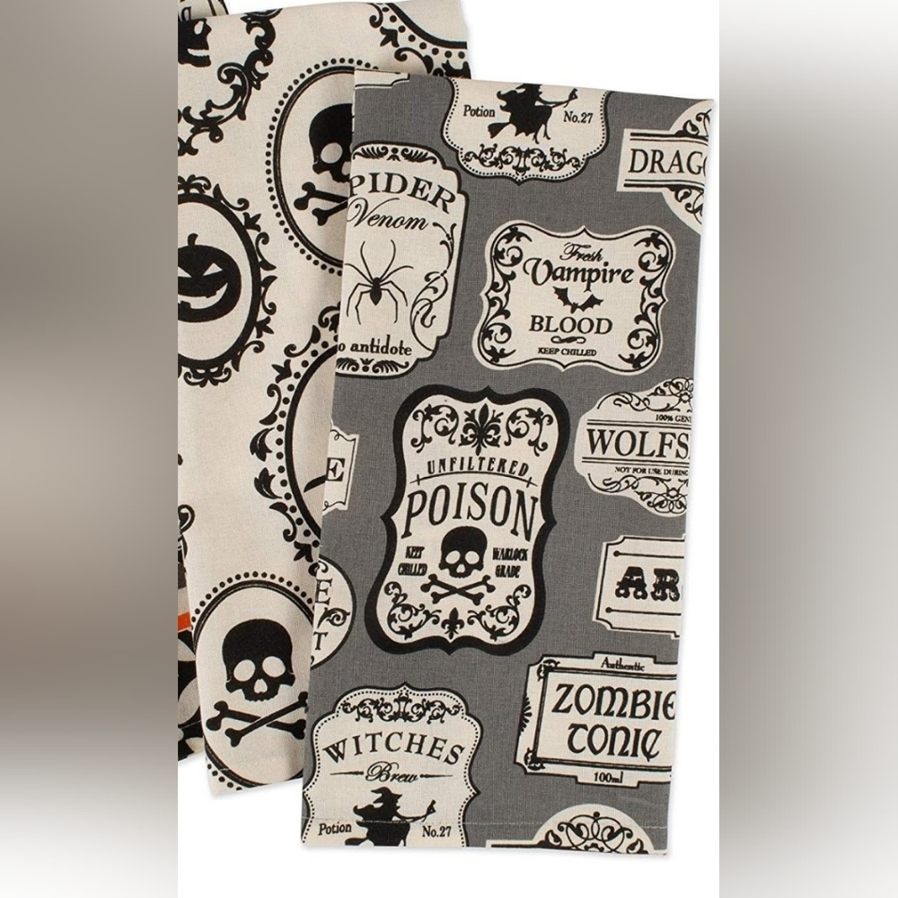 NWT Pair of Witchy Decorative Dish Towels Halloween Potion Spiders Bats Set of 2